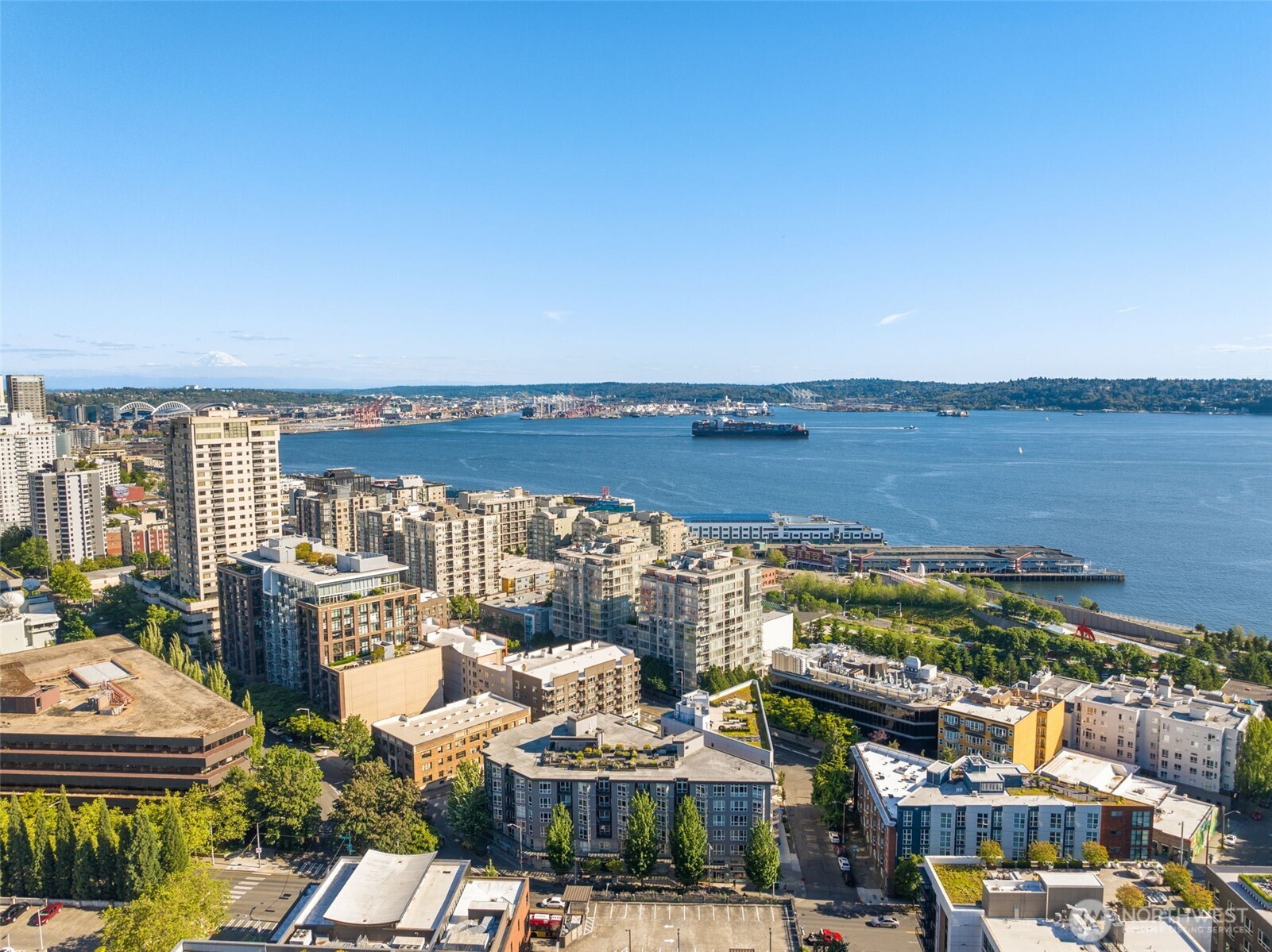 300 Virginia Street, Unit 3607 Seattle, WA 98101 - Photo 36 of 37 a view of lake and city