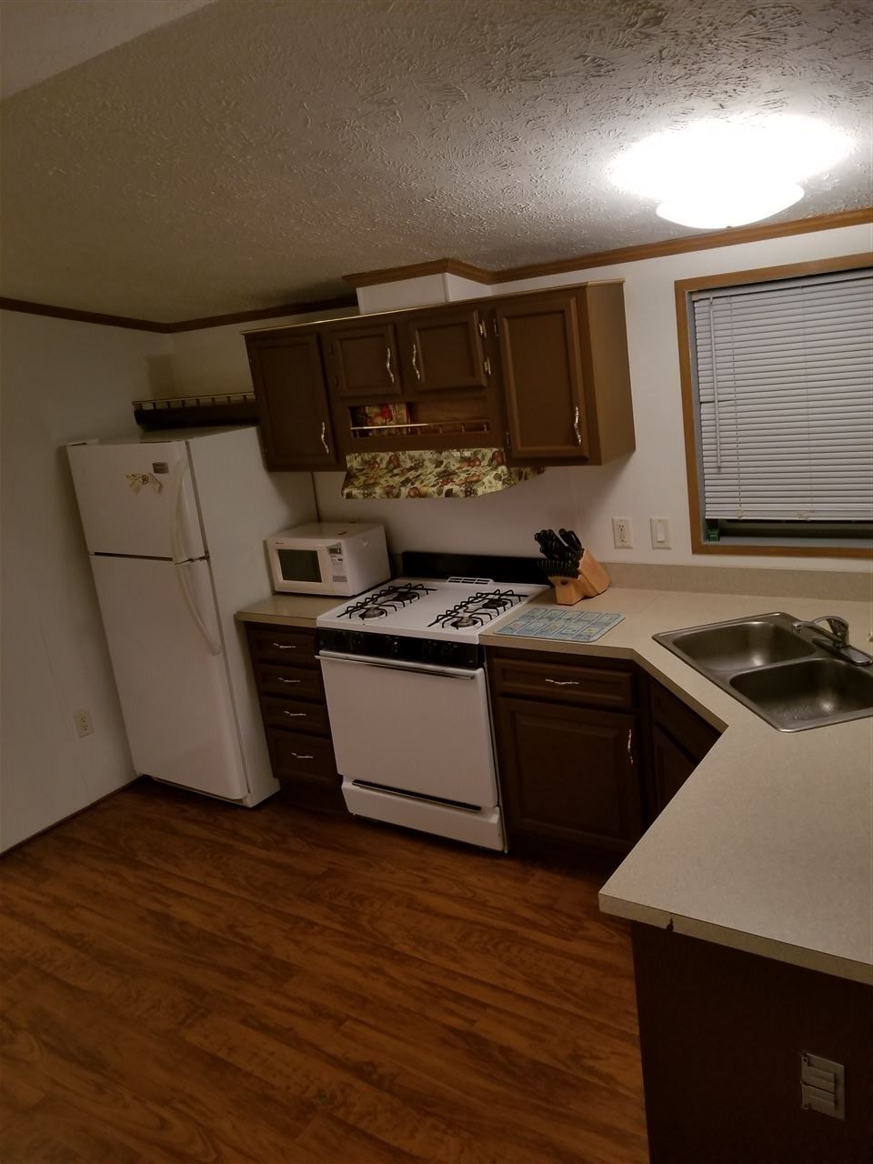 65 Leavitt Road, Unit 12 Pittsfield, NH 03263 - Photo 3 of 10