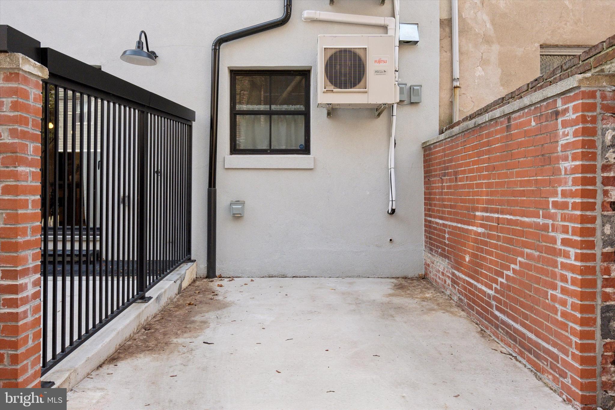 1725-27 Addison Street Philadelphia, PA 19146 - Photo 39 of 43 a view of a door