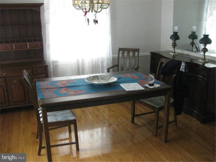 7430 Elizabeth Road Cheltenham, PA 19027 - Photo 13 of 22 Dining Room