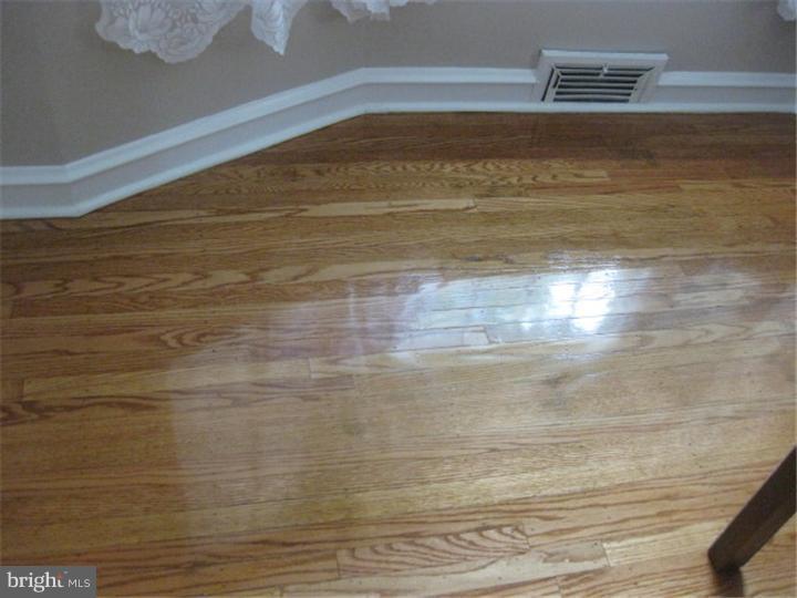 7430 Elizabeth Road Cheltenham, PA 19027 - Photo 14 of 22 View