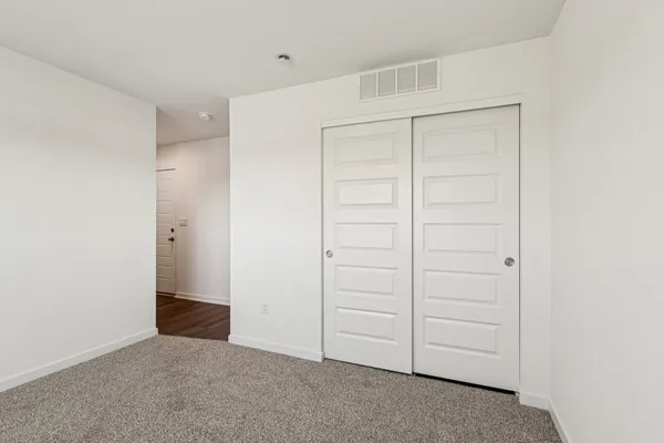 $309,990 | 1395 Oakfield Lane, Pingree Grove, IL 60140