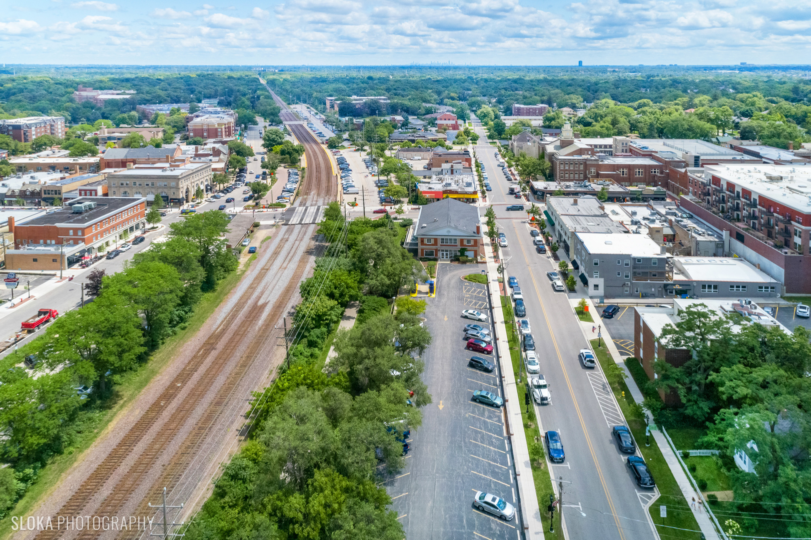 451 Duane Street Glen Ellyn, IL 60137 - Photo 11 of 17 a view of a city