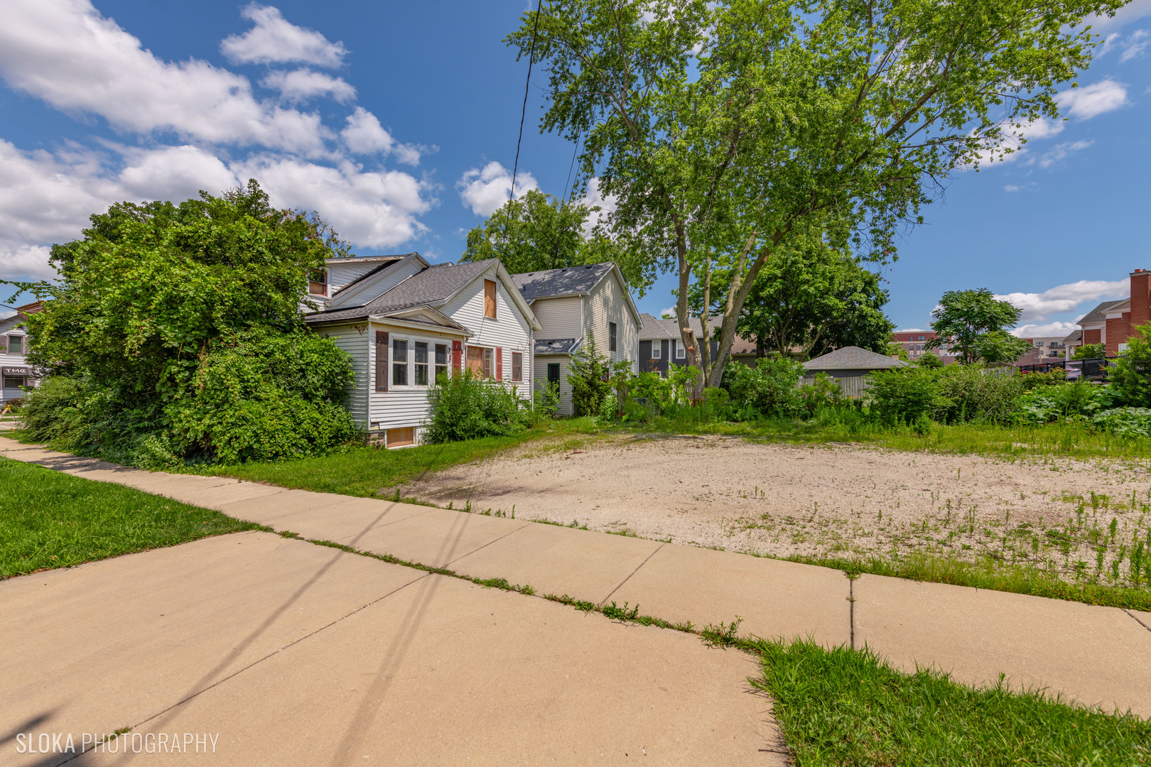 451 Duane Street Glen Ellyn, IL 60137 - Photo 5 of 17 a front view of house with yard