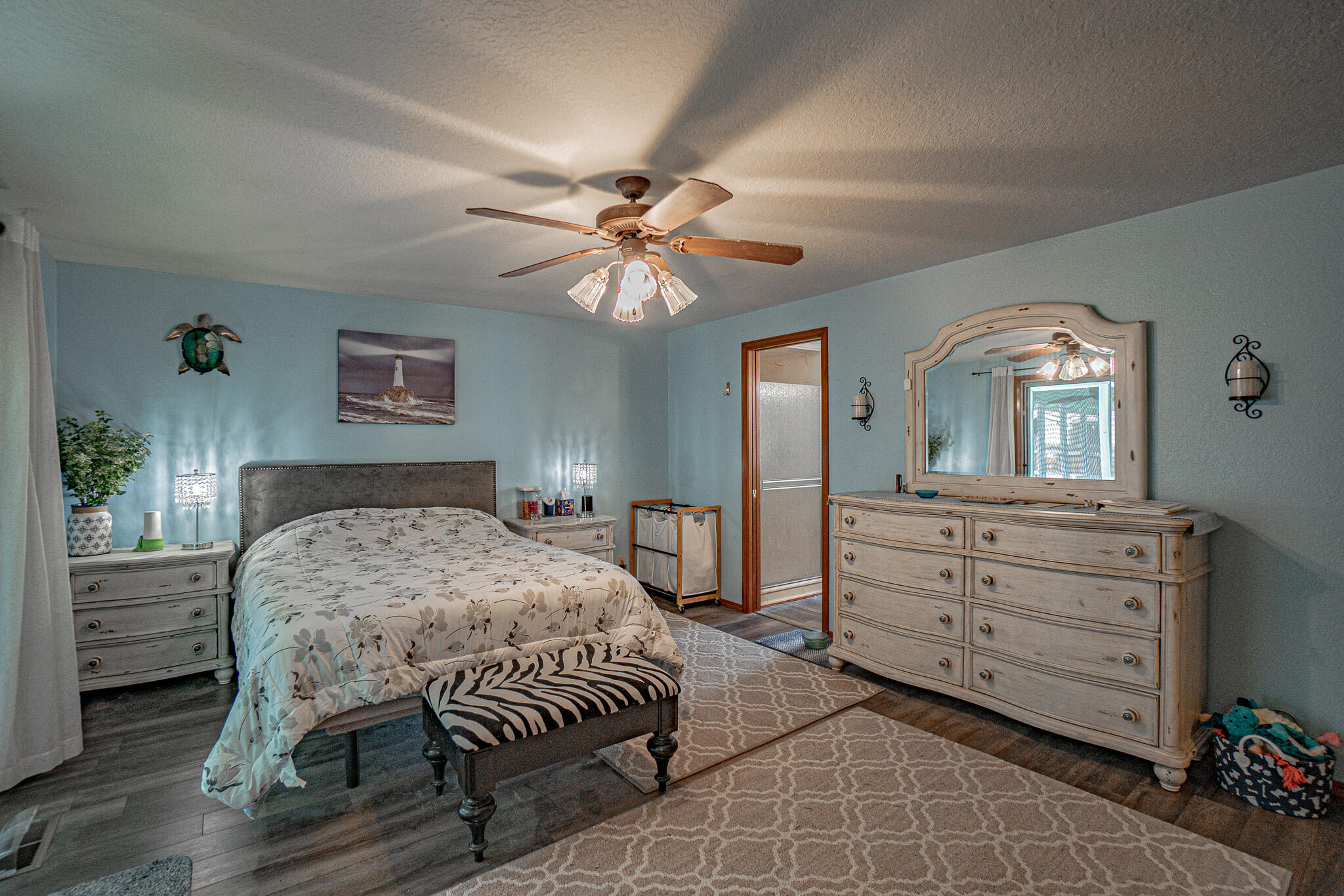 265 Brandon Street Central Point, OR 97502 - Photo 12 of 27 13 Master Suite