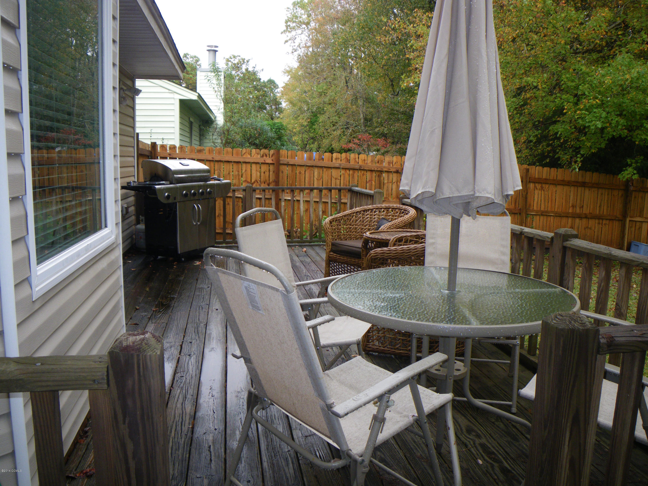3013 Old Gate Road Morehead City, NC 28557 - Photo 14 of 16 backyard deck