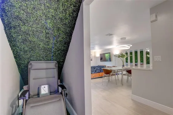 $6,000 | 246 Avenue L, Delray Beach, FL 33483