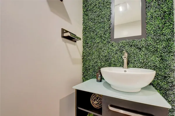 $6,000 | 246 Avenue L, Delray Beach, FL 33483