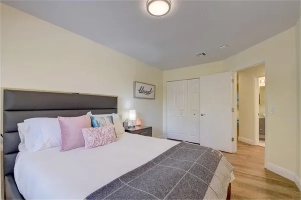 $6,000 | 246 Avenue L, Delray Beach, FL 33483