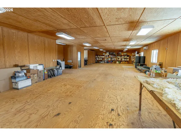 $2,200,000 | 12444 Southwest Green Drive, Culver, OR 97734