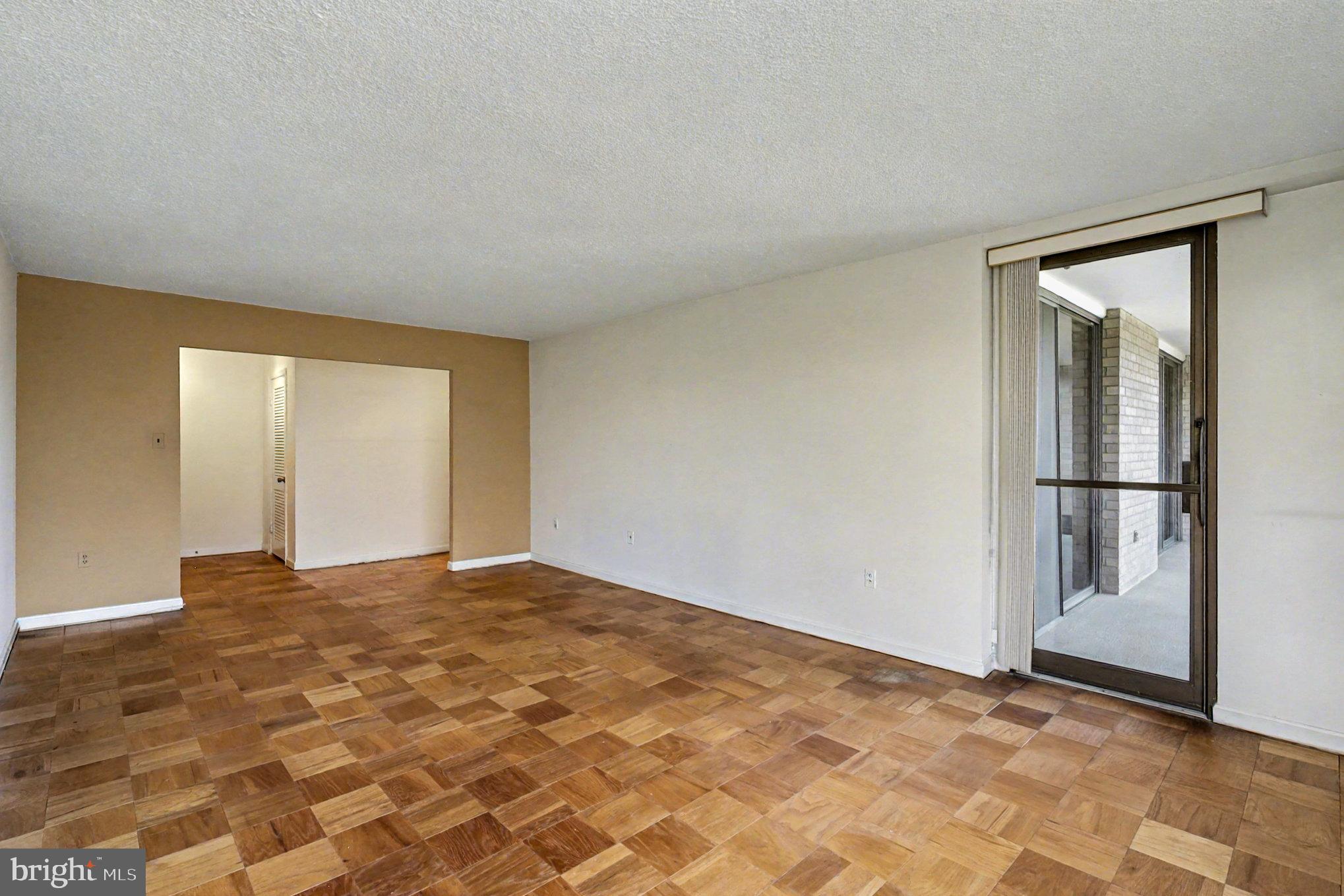 2100 Washington Avenue, Unit 6B Silver Spring, MD 20910 - Photo 9 of 33 a view of an empty room and window