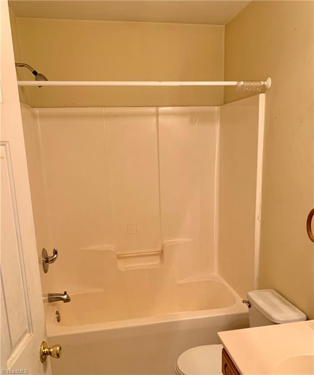 4393 North Old 52 Road Pinnacle, NC 27043 - Photo 15 of 41