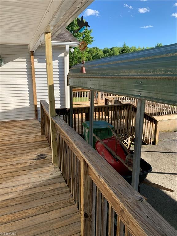 4393 North Old 52 Road Pinnacle, NC 27043 - Photo 32 of 41