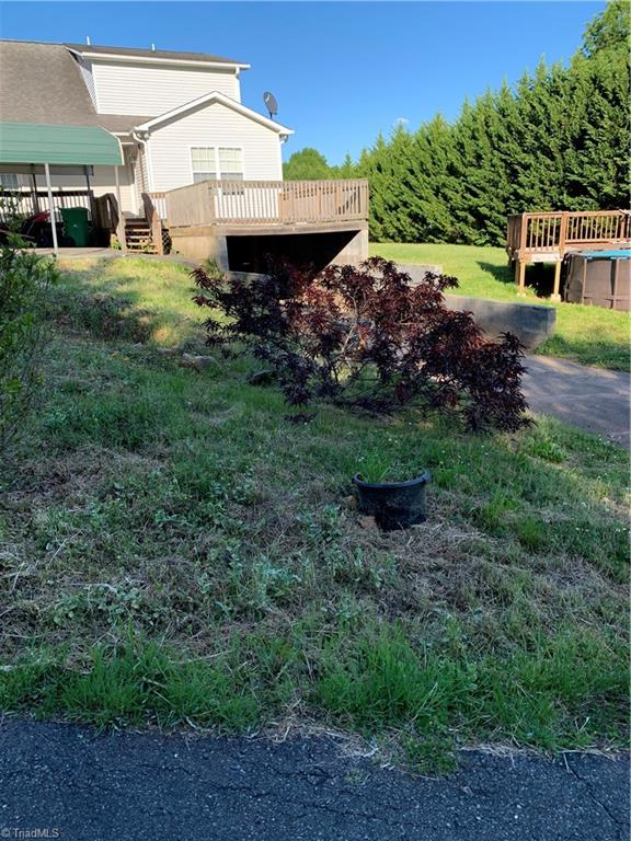 4393 North Old 52 Road Pinnacle, NC 27043 - Photo 34 of 41