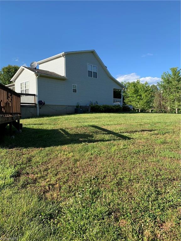 4393 North Old 52 Road Pinnacle, NC 27043 - Photo 38 of 41