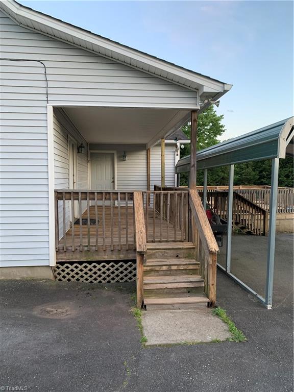 4393 North Old 52 Road Pinnacle, NC 27043 - Photo 7 of 41