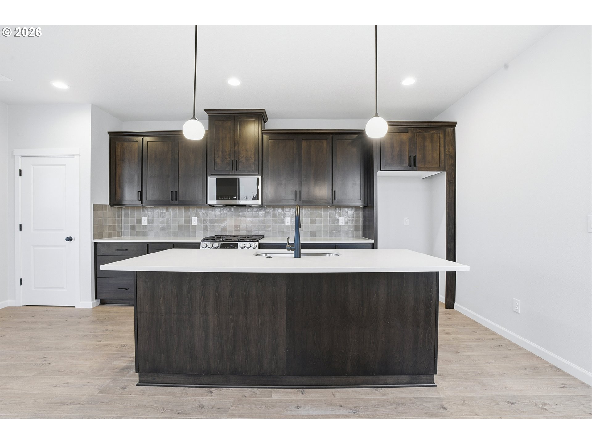 4690 Southeast 2nd Street Gresham, OR 97080 - Photo 12 of 35