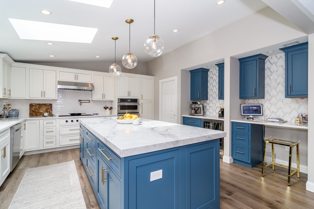 48 Wethersfield Road Natick, MA 01760 - Photo 3 of 33