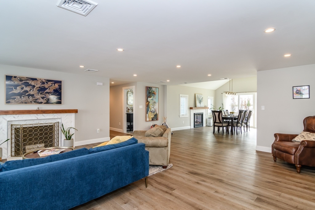 48 Wethersfield Road Natick, MA 01760 - Photo 8 of 31