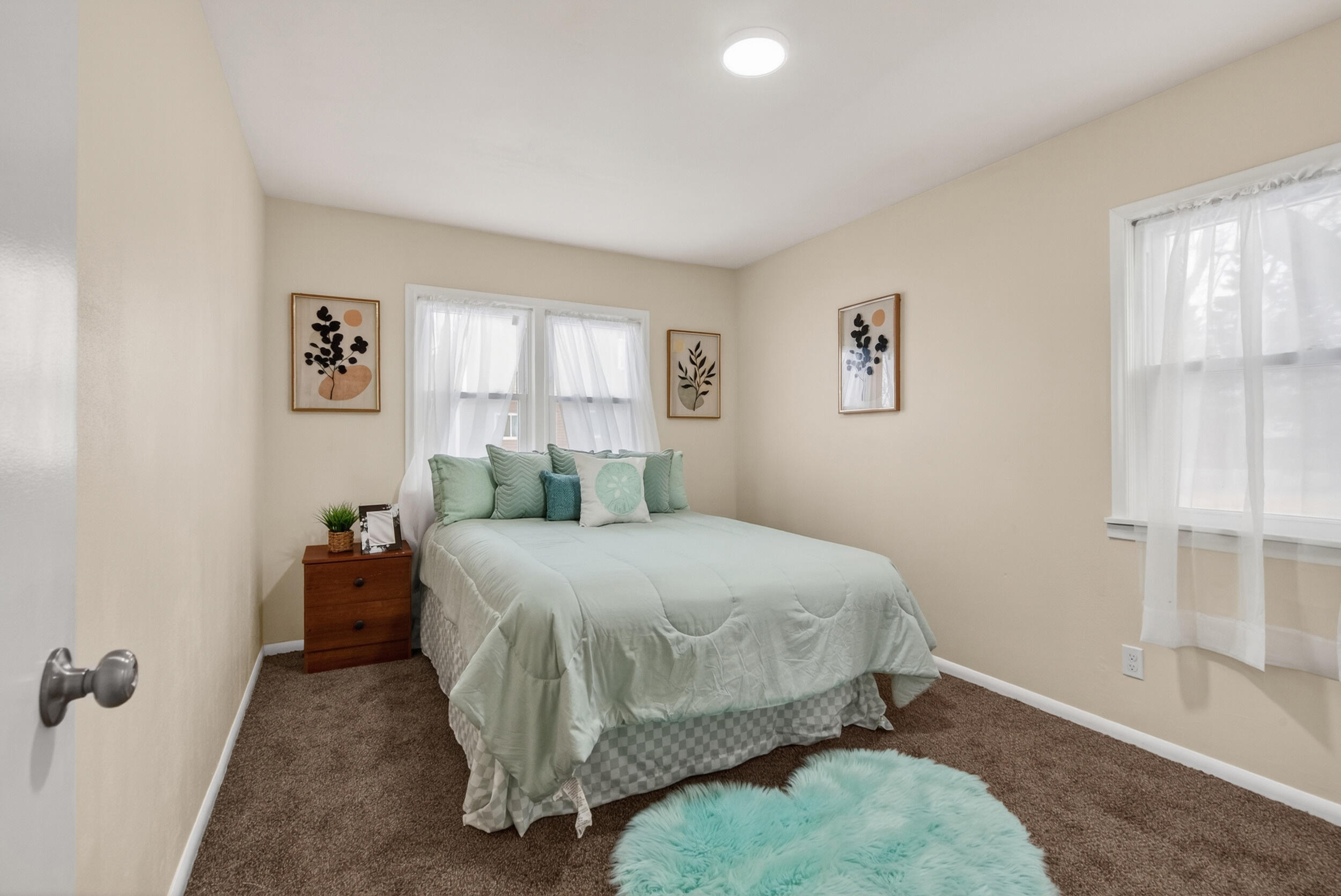 992 Home Avenue Fox Crossing, WI 54952 - Photo 15 of 38 Bedroom