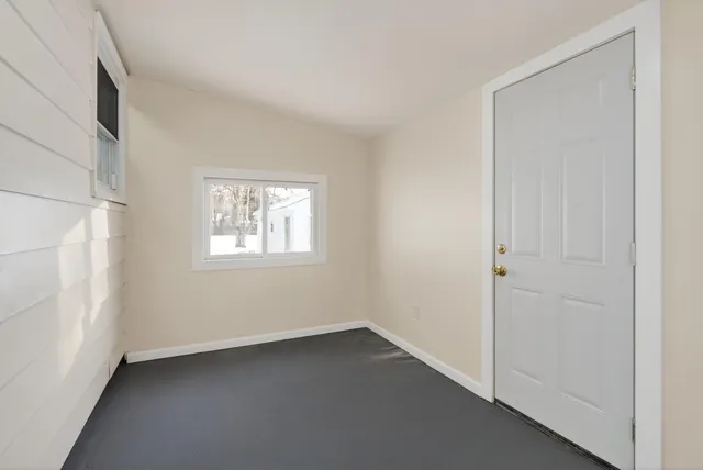 $289,900 | 992 Home Avenue, Fox Crossing, WI 54952