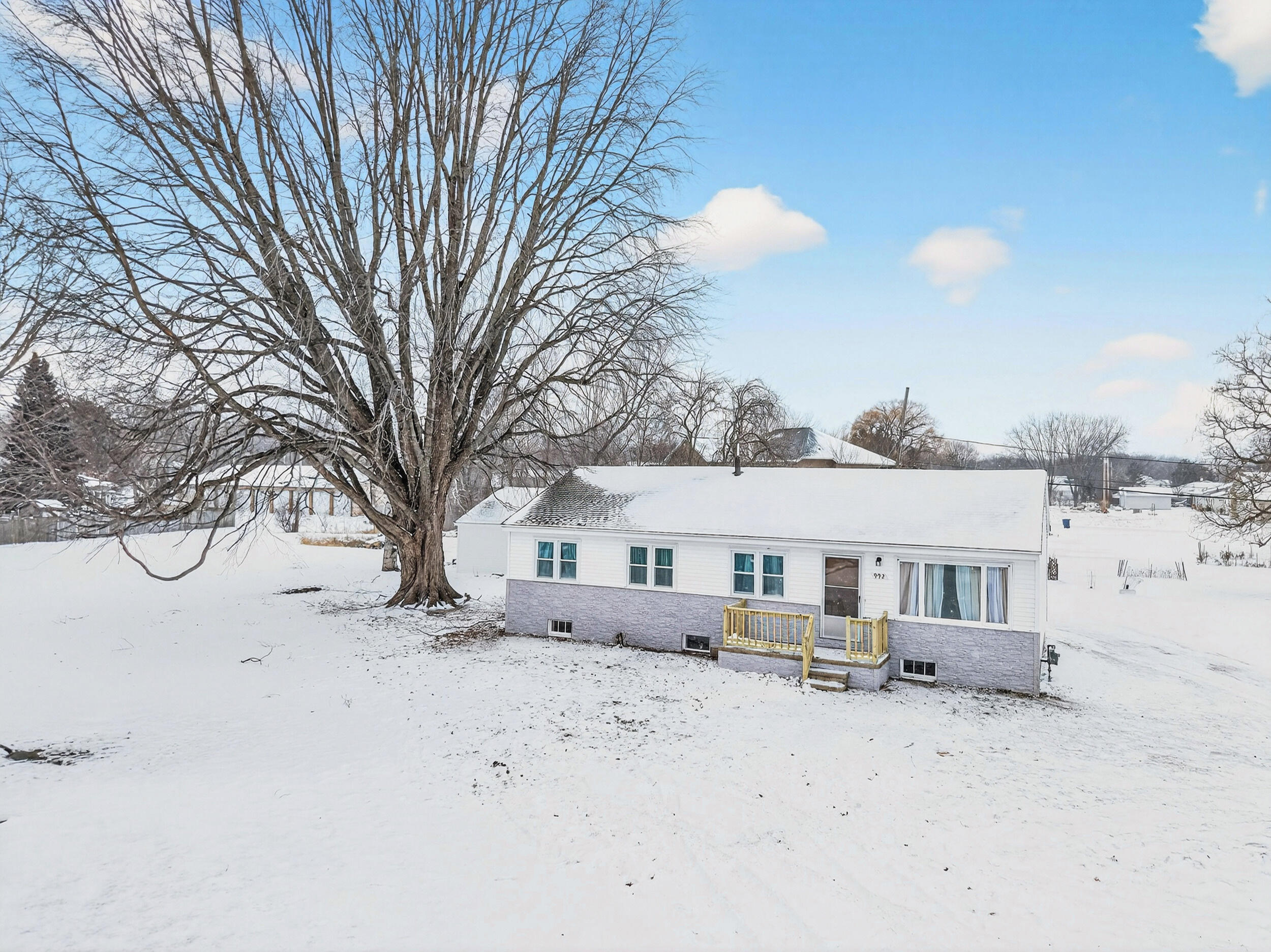 992 Home Avenue Fox Crossing, WI 54952 - Photo 34 of 38 Aerial View