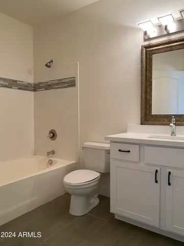 $1,700 | 1701 East Colter Street, Unit 215, Phoenix, AZ 85016