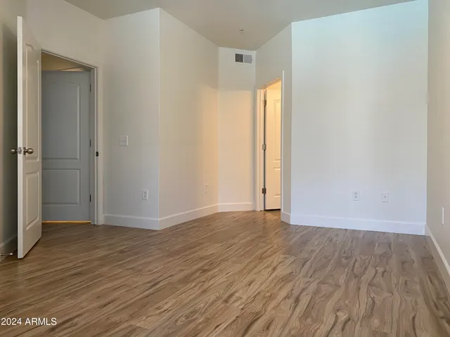 $1,700 | 1701 East Colter Street, Unit 215, Phoenix, AZ 85016