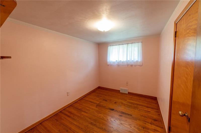 327 Lewis Road Greensburg, PA 15601 - Photo 13 of 16 Gallery Image 13