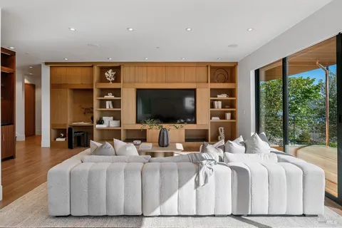 $10,895,000 | 155 Porto Marino Drive, Tiburon, CA 94920