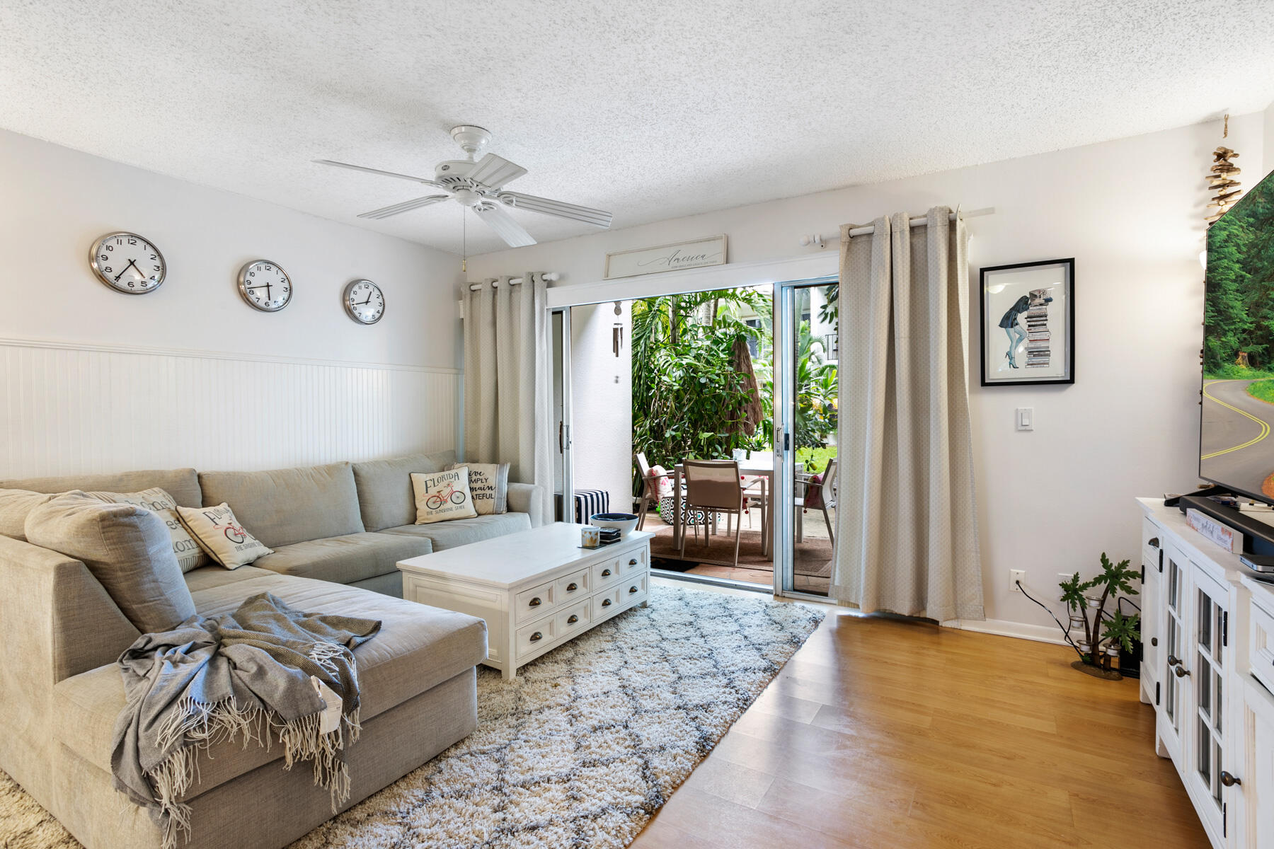 388 Golfview Road, Unit E North Palm Beach, FL 33408 - Photo 11 of 70 388_Golfview_E_21_MLS