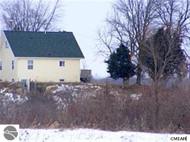2304 South Osborn Road Sumner, MI 48889 - Photo 3 of 9 1771502-2.JPG