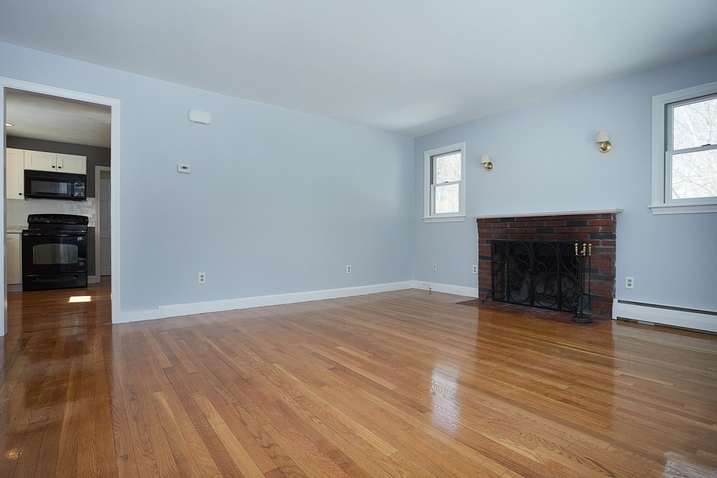 49 Spring Street Hanover, MA 02339 - Photo 4 of 20 Gallery Image 4