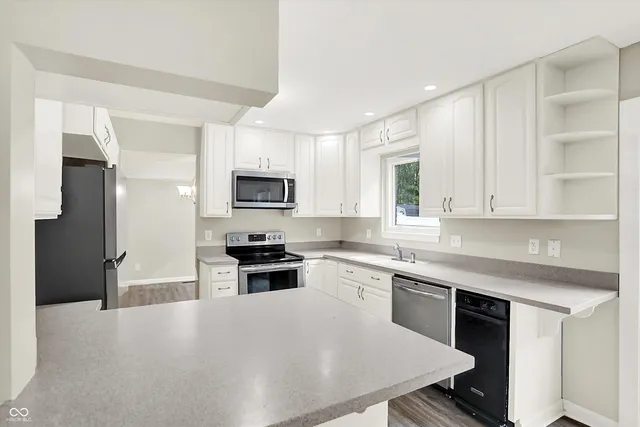 $464,900 | 1990 Red Oak Drive, Franklin, IN 46131