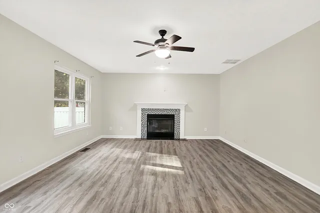 $464,900 | 1990 Red Oak Drive, Franklin, IN 46131