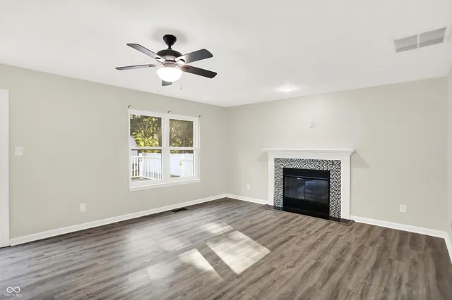 $464,900 | 1990 Red Oak Drive, Franklin, IN 46131