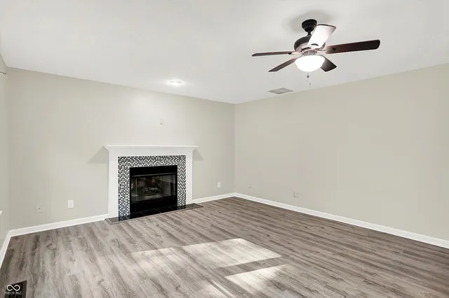 $464,900 | 1990 Red Oak Drive, Franklin, IN 46131