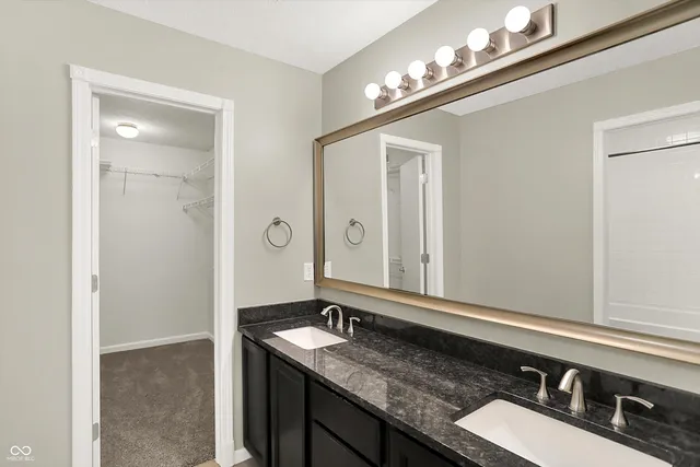 $464,900 | 1990 Red Oak Drive, Franklin, IN 46131