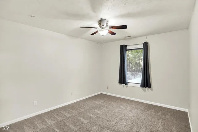 $464,900 | 1990 Red Oak Drive, Franklin, IN 46131