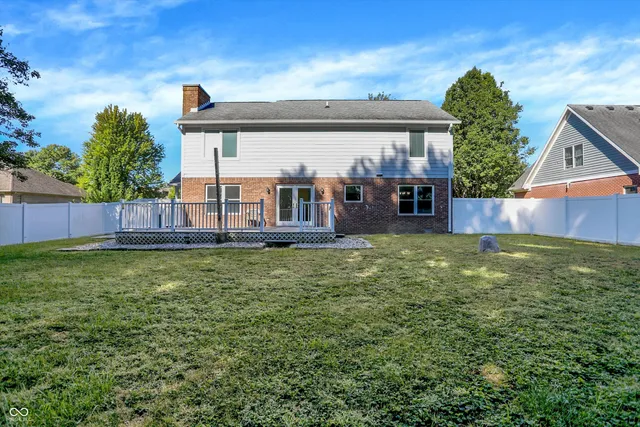 $464,900 | 1990 Red Oak Drive, Franklin, IN 46131