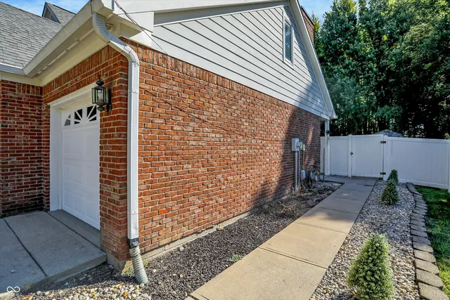 $464,900 | 1990 Red Oak Drive, Franklin, IN 46131