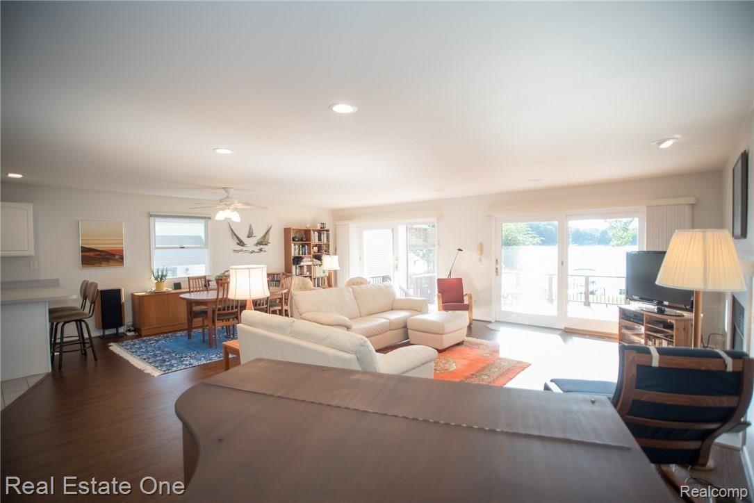 4470 Clifford Road Brighton, MI 48116 - Photo 7 of 30 4470 Clifford-10.jpg