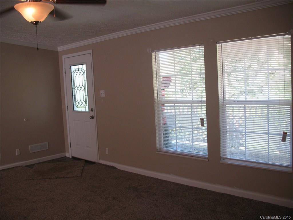 202 Maple Street Clyde, NC 28721 - Photo 2 of 10 Gallery Image 2