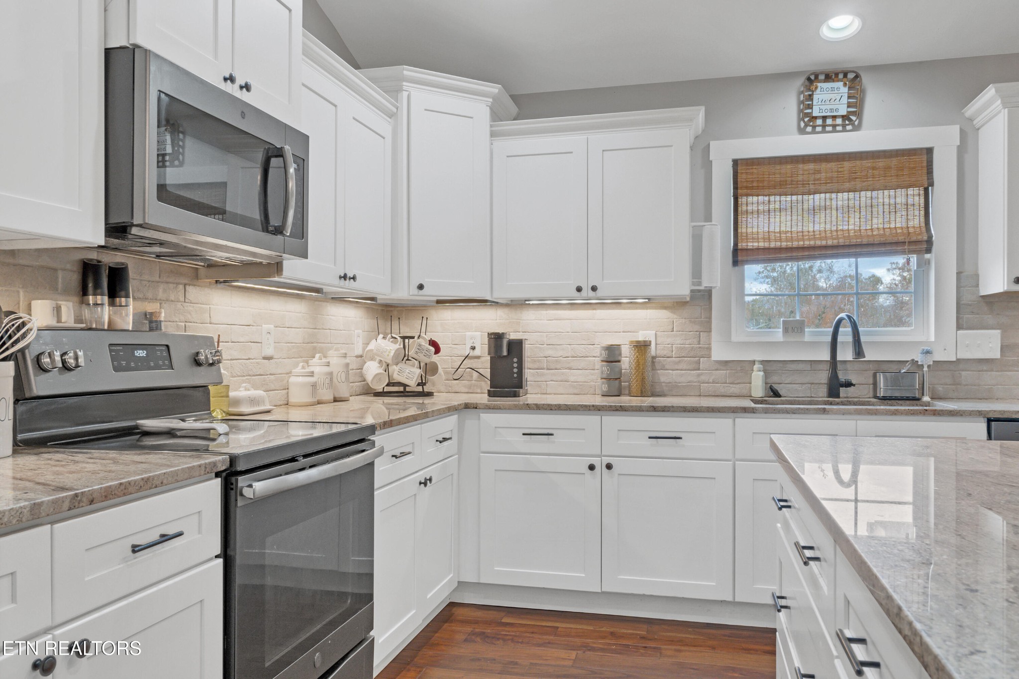 534 Roper Way Walland, TN 37886 - Photo 13 of 40 Gallery Image 13