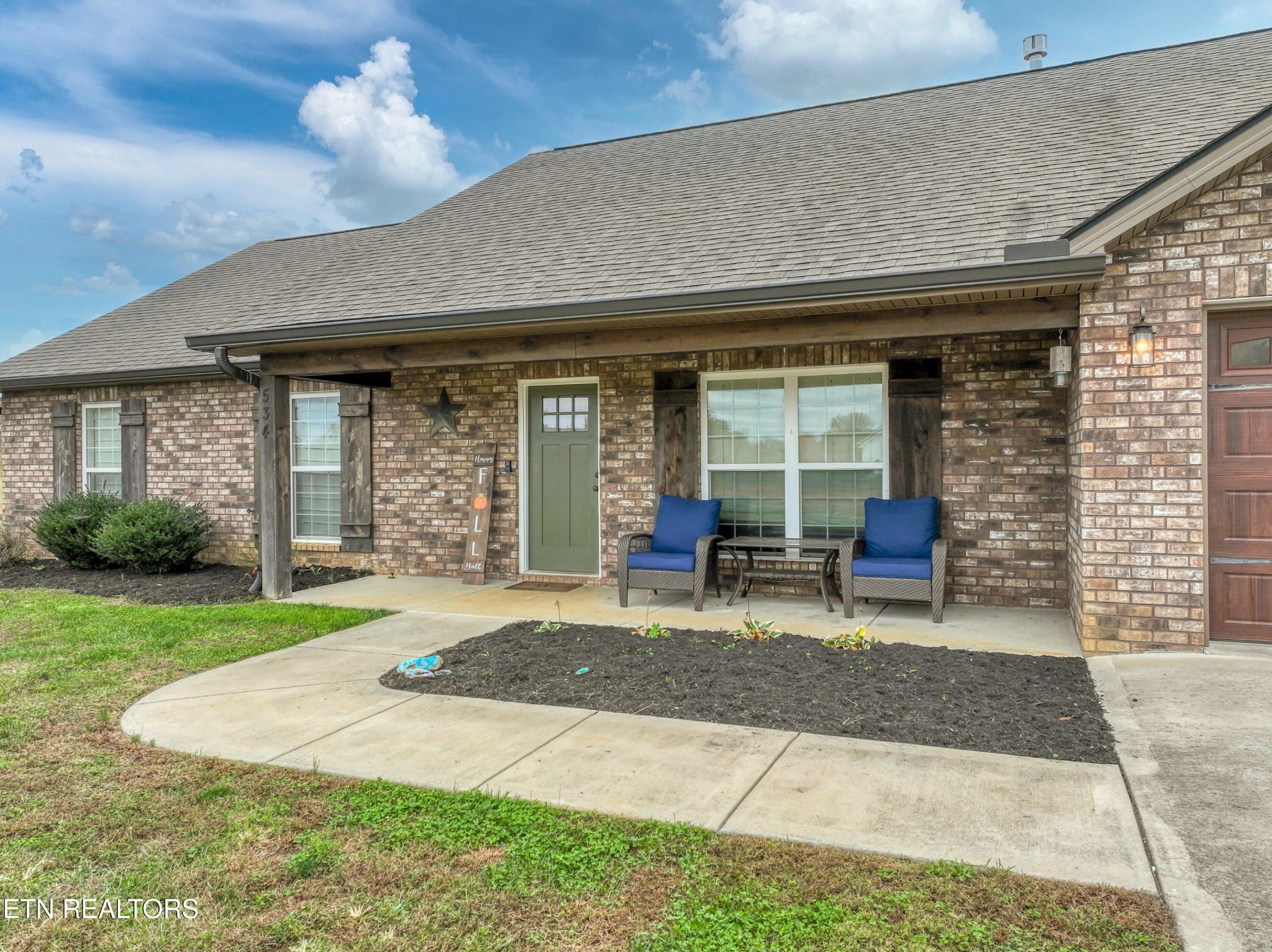 534 Roper Way Walland, TN 37886 - Photo 4 of 40 Gallery Image 4
