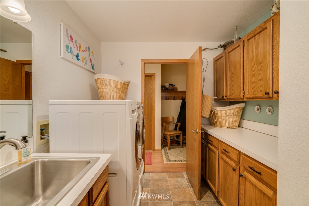 6415 Summit View Place Wenatchee, WA 98801 - Photo 15 of 40 Gallery Image 15