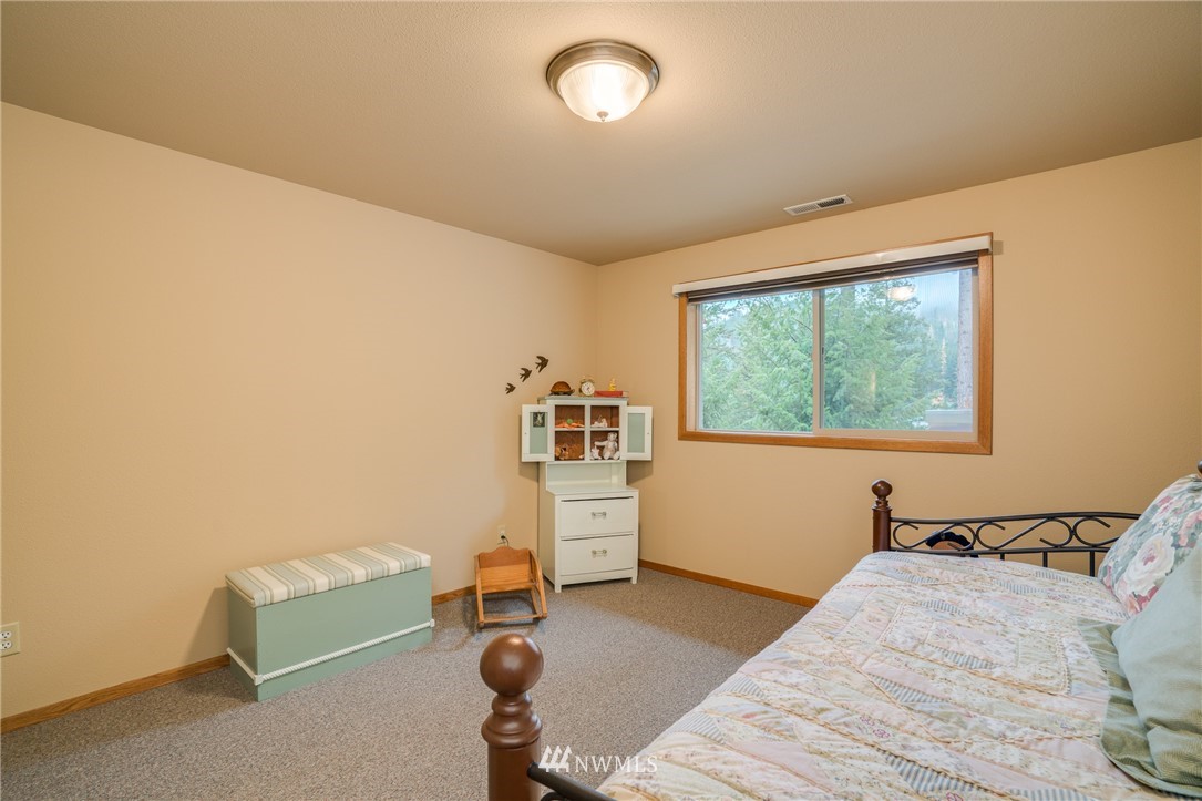 6415 Summit View Place Wenatchee, WA 98801 - Photo 28 of 40 Gallery Image 28