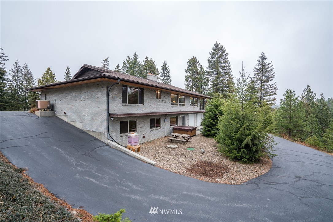 6415 Summit View Place Wenatchee, WA 98801 - Photo 33 of 40 Gallery Image 33