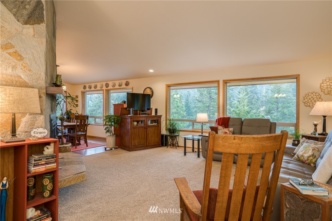 6415 Summit View Place Wenatchee, WA 98801 - Photo 5 of 40 Gallery Image 5