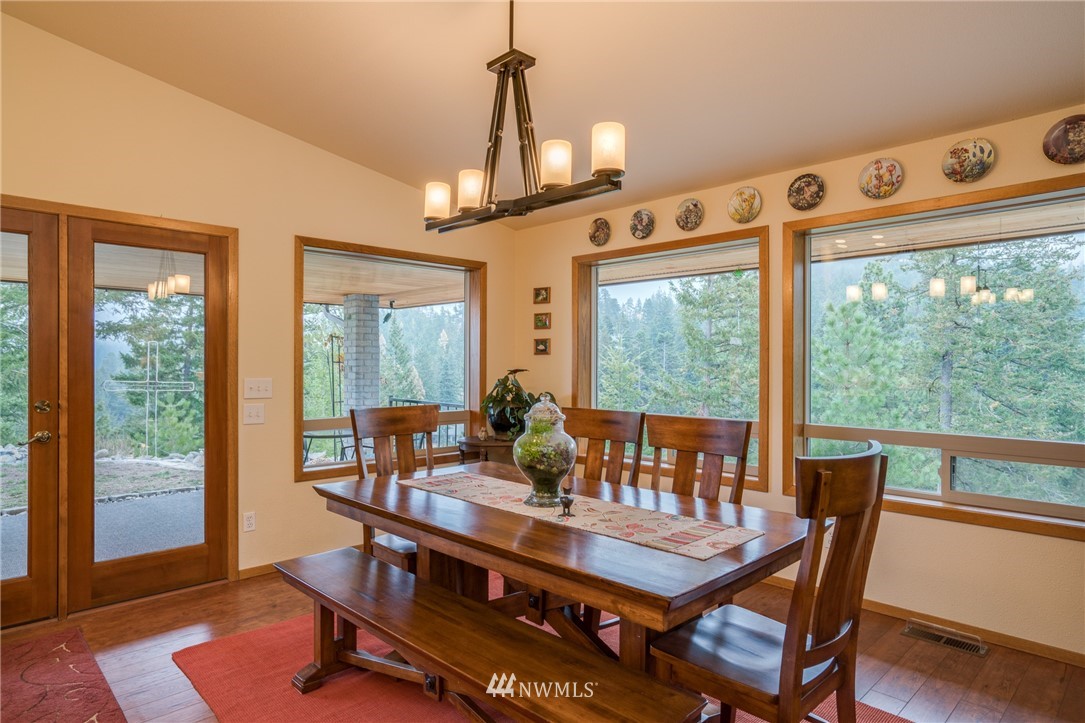6415 Summit View Place Wenatchee, WA 98801 - Photo 8 of 40 Gallery Image 8